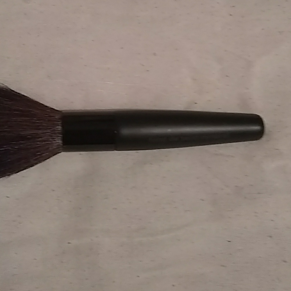 Powder Foundation Brush - Picture 2 of 2
